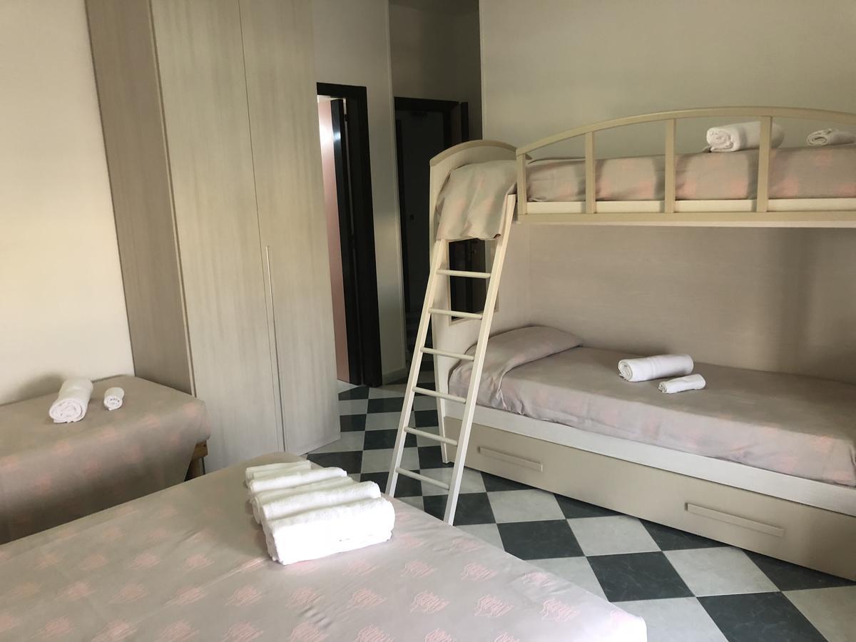 Hotel Il Veliero Торре-Сан-Джованни-Удженто Экстерьер фото