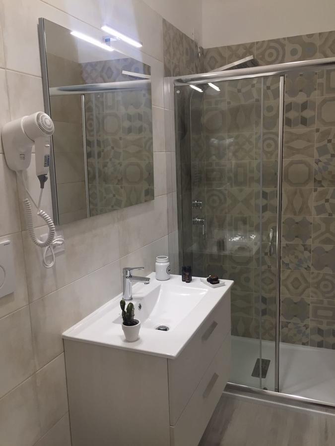 Hotel Il Veliero Торре-Сан-Джованни-Удженто Экстерьер фото